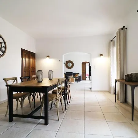 Villa L'hestia Avec Piscine A L'isle-sur-sorgue